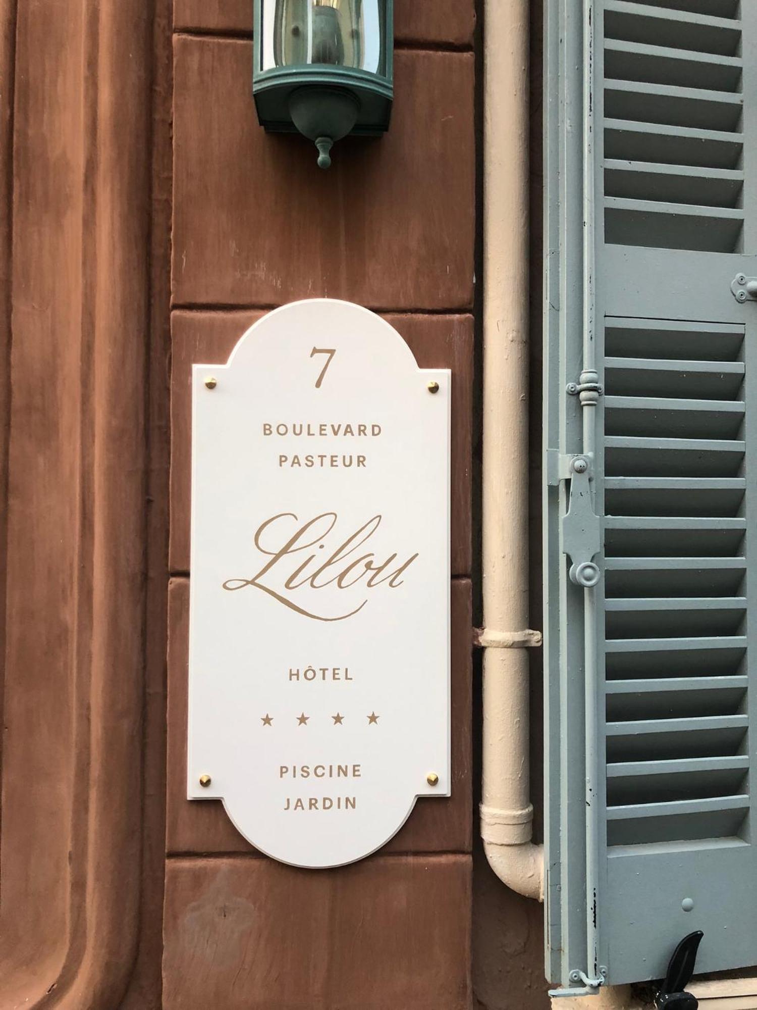 Lilou Hotel Hyeres Bagian luar foto
