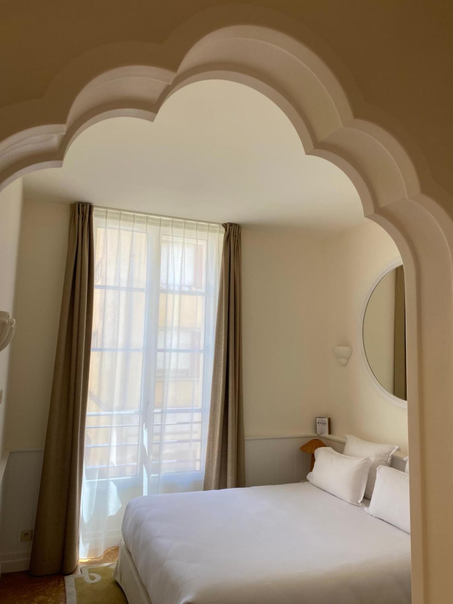 Lilou Hotel Hyeres Bagian luar foto